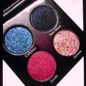 CAS cosmetics Crescent moon eyeshadow quad